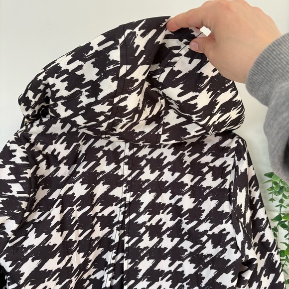 Kate Spade Houndstooth Raincoat Pink Lining Black White Trench Jacket Size Med - Picture 13 of 16